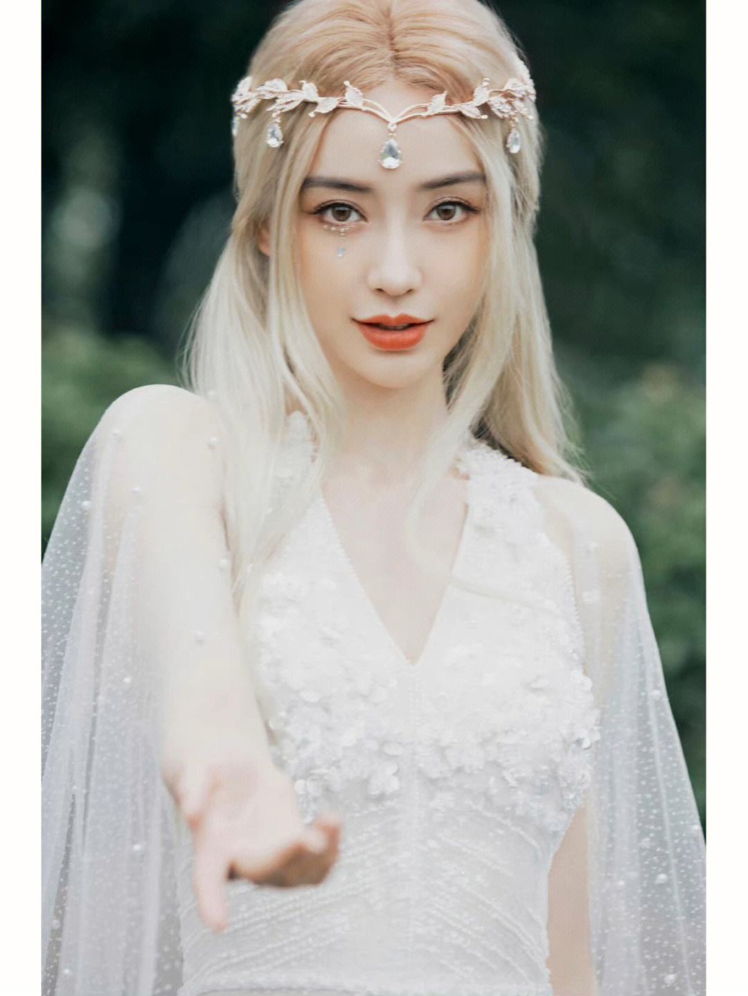 AI女演员厘里被阿里力捧:取代85花杨颖?成本低不解约不老不塌房!