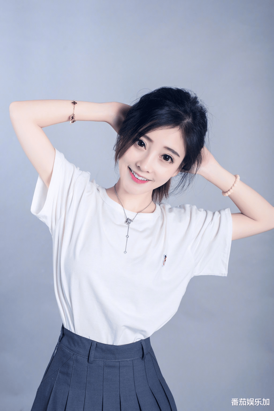 30岁冯提莫患甲状腺癌晚期,父母至今不知想要轻生,劝大家要小心