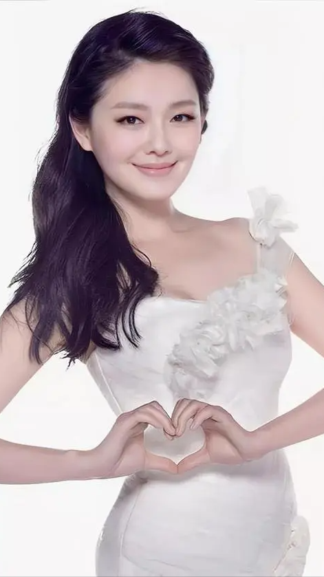 大 S 方回应汪小菲示爱，曝男方私下多次求复婚，发 4 点声明无情打脸