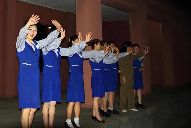 |发现朝鲜宾馆女服务员的技能，不仅格斗厉害，还可以驾驶飞机上天