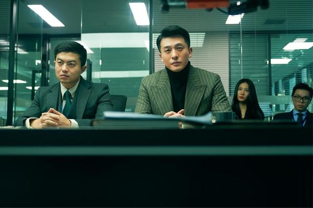 专访《年会不能停》导演、编剧董润年:打工人多抱怨职场不公平、上班没意义,面对裁员越来越紧张