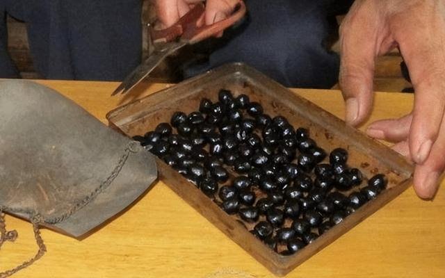 肝脏|经常吃“六味地黄丸”的人，身体会咋样？医生：5个变化等着他