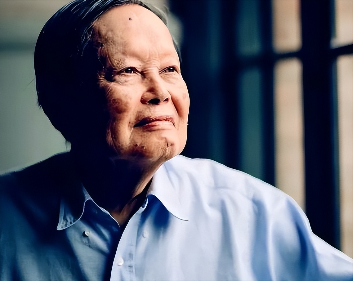 曝101岁杨振宁住院，小27岁岳母床前陪护，编辑已备好他去世文案