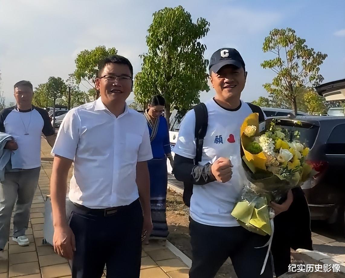 李亚鹏|海哈金喜成免费保姆?伺候夏夏衣食起居,还要给李亚鹏手洗内裤