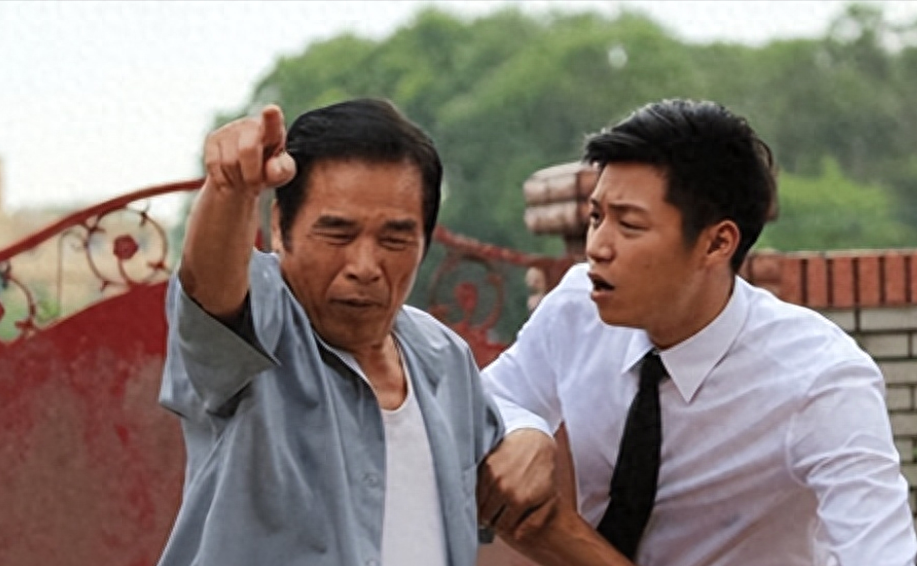 赌王都甘拜下风！71岁宝刀未老，迎娶“第七房”小娇妻