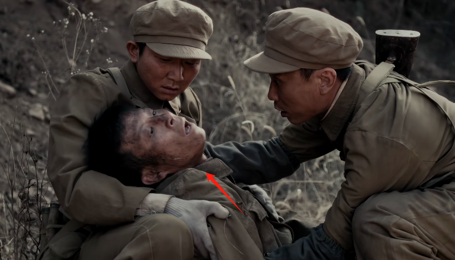 郑晓龙《侦察英雄》遭痛批,战争剧要接地气,但绝不是“接地府”