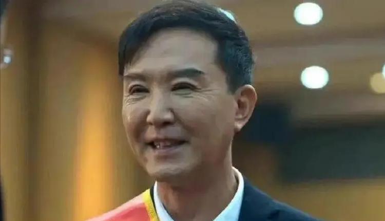 吴刚|《狂飙》中的“关系户”演员,吴刚一家齐上阵,儿子演技遭吐槽