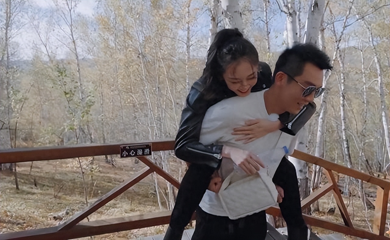 和苗苗结婚三年,“内忧外患”的郑恺,终于为自己的选择买了单