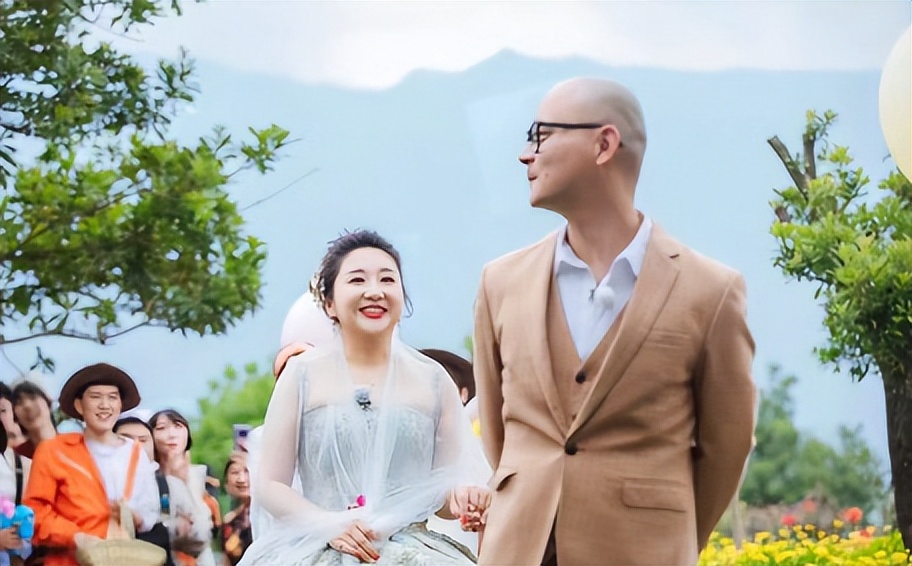 傅首尔老刘参加离婚综艺,原因或并非女强男弱,真相曝光令人深思