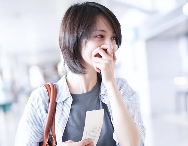 两年时光,郑爽彻底“疯了!”她的故事远远比想象中的还要毁三观