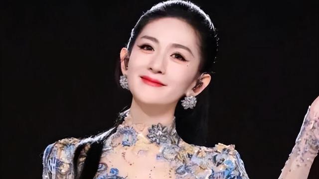 究竟是谁在喜欢她？多次被抵制又复出，背后靠山浮出水面