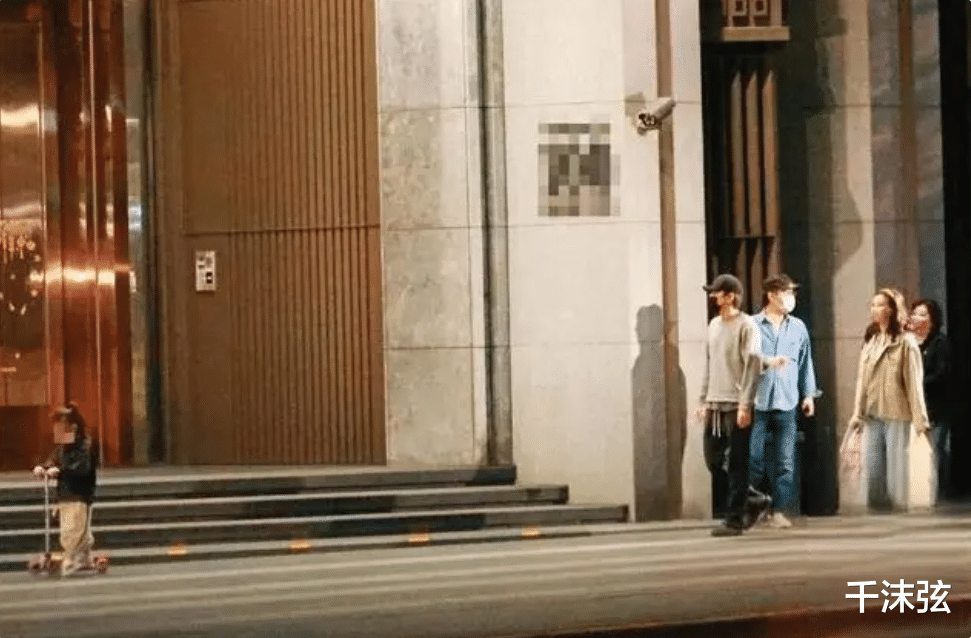 高圆圆|高圆圆赵又廷台湾过年!与公婆相处融洽,4岁女儿身高到妈妈腰间