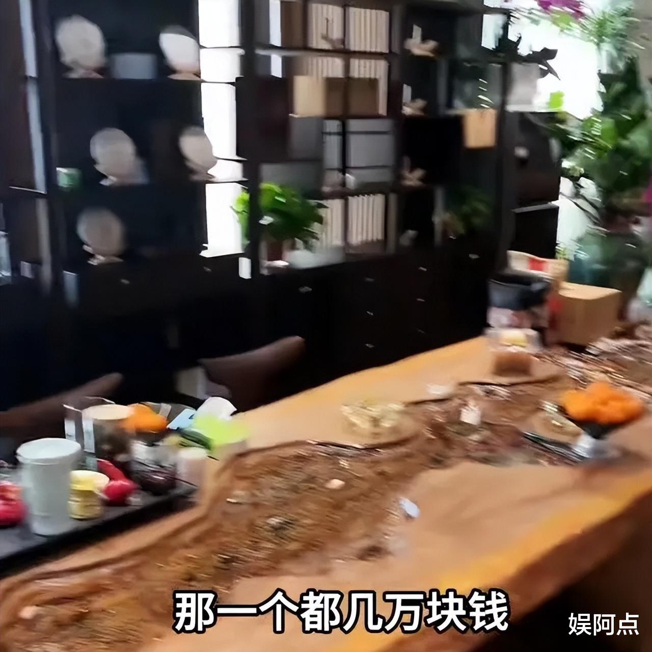 三只羊各大佬办公室曝光！卢总一整柜茅台超豪气，小杨哥最低调！