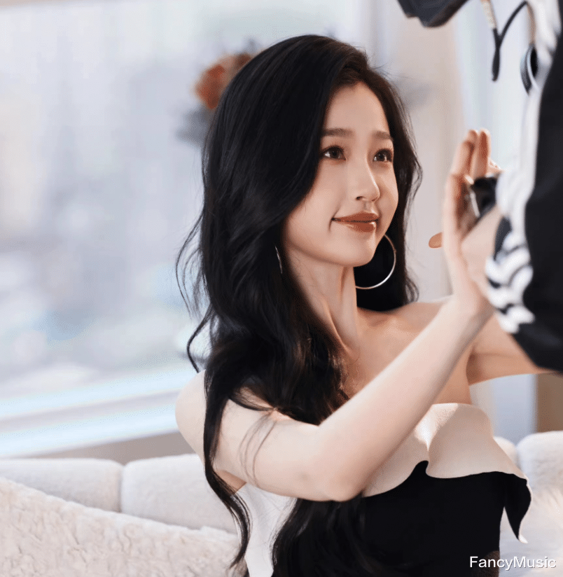 《飞驰人生2》沈腾上的伤疤,给“卖惨”的明星都狠狠上了一课!