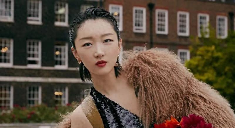 私生活混乱这一次，无论多少的名和利都救不了31岁的周冬雨！