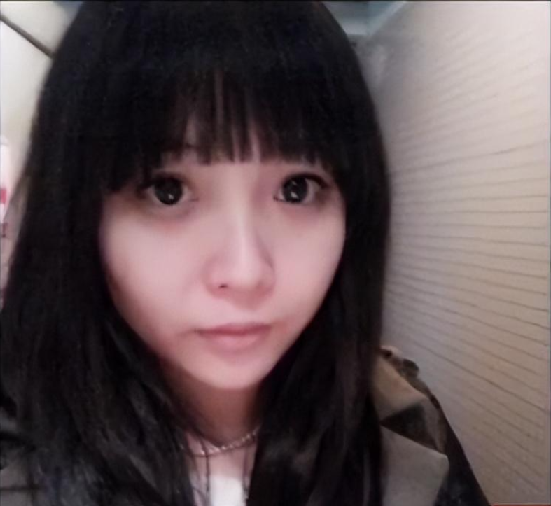 黄瓜 “我23岁，包里装满了纸尿裤”重度“新型毒品”马上榨干中国女孩