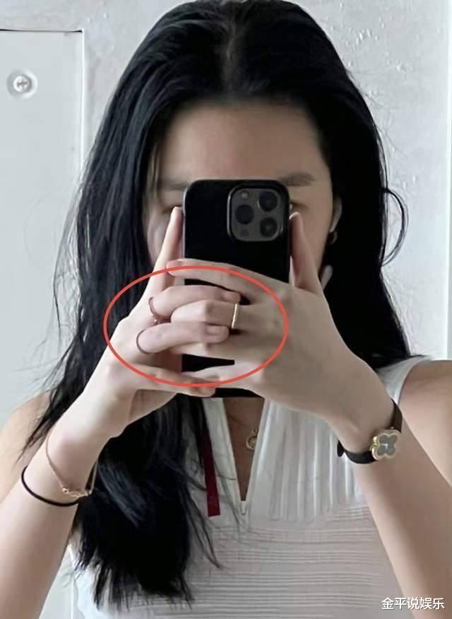 华晨宇|李咏妻子深夜发文公布喜讯,网友:恭喜