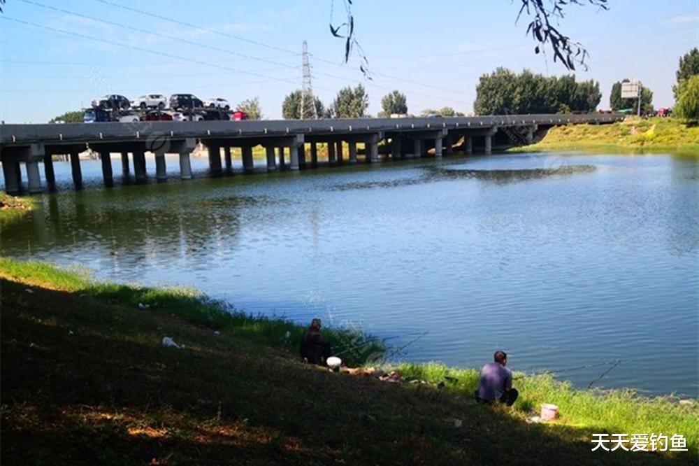 钓位选择“相对论”,地形越是与众不同,越是可能有鱼窝