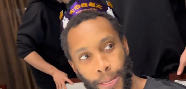 辽宁男篮|辽篮1夜5猛料!弗格作东艾伦吐槽小外感谢继伟揶揄金金麻烦了