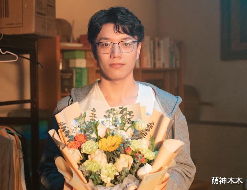 |脱口秀演员杨波回应出轨！称女方主动并反复骚扰，现在女友要分手