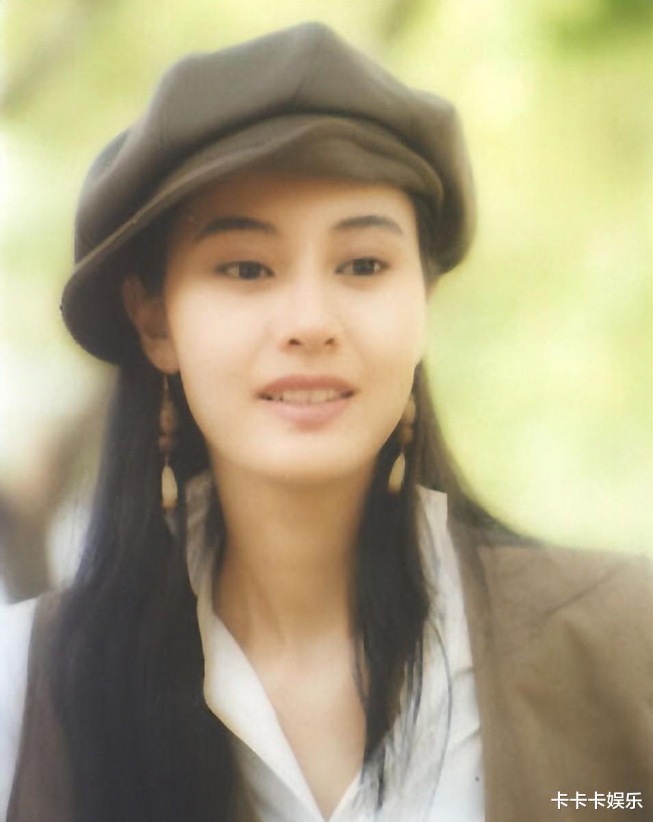 这一次,重病在床的李嘉欣,让我们看到了什么叫“现世报”!