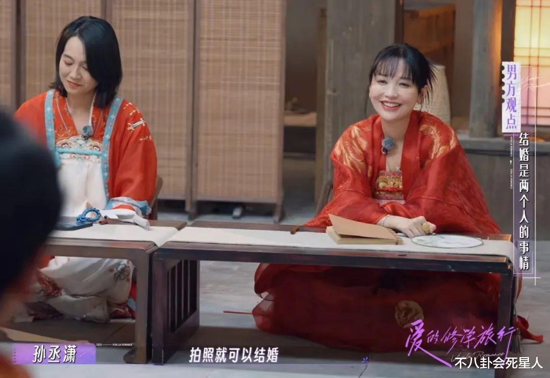 同样是42岁，当朱丹和金莎同框，我才知道自然脸和医美脸的区别