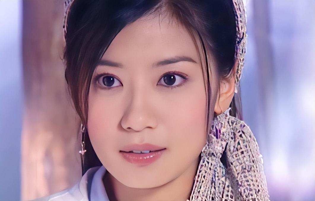 贾静雯|古装女神,嫁豪门却遭抛弃,41岁嫁给小鲜肉,今48岁状态如少女