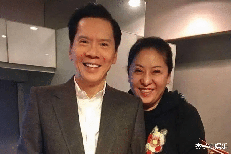 向佐实惨!向华强打响去子留孙第一炮,原来郭碧婷才是最狠的那个