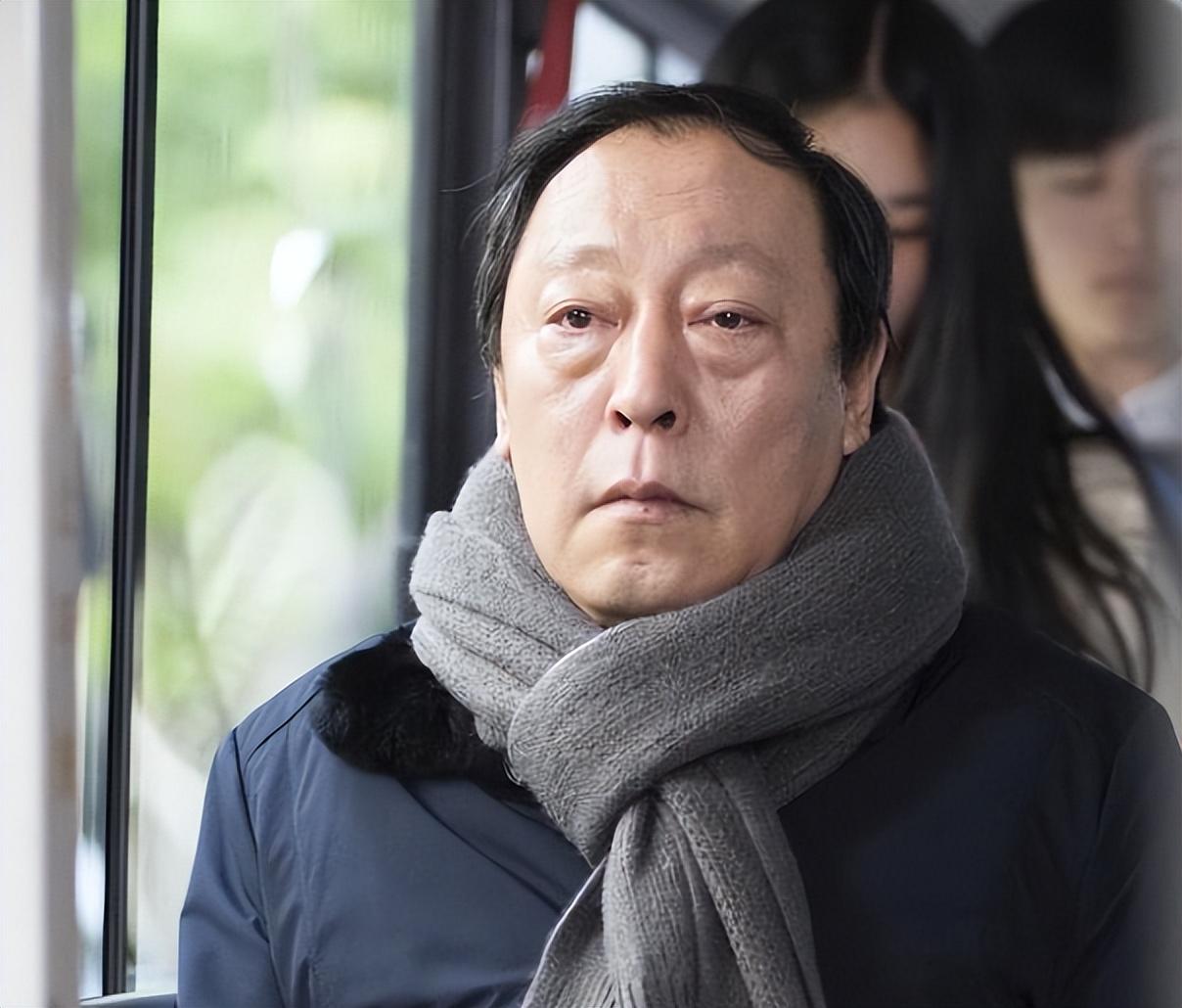 明明被捧成“老戏骨”，为什么这6位明星演什么都一个样？