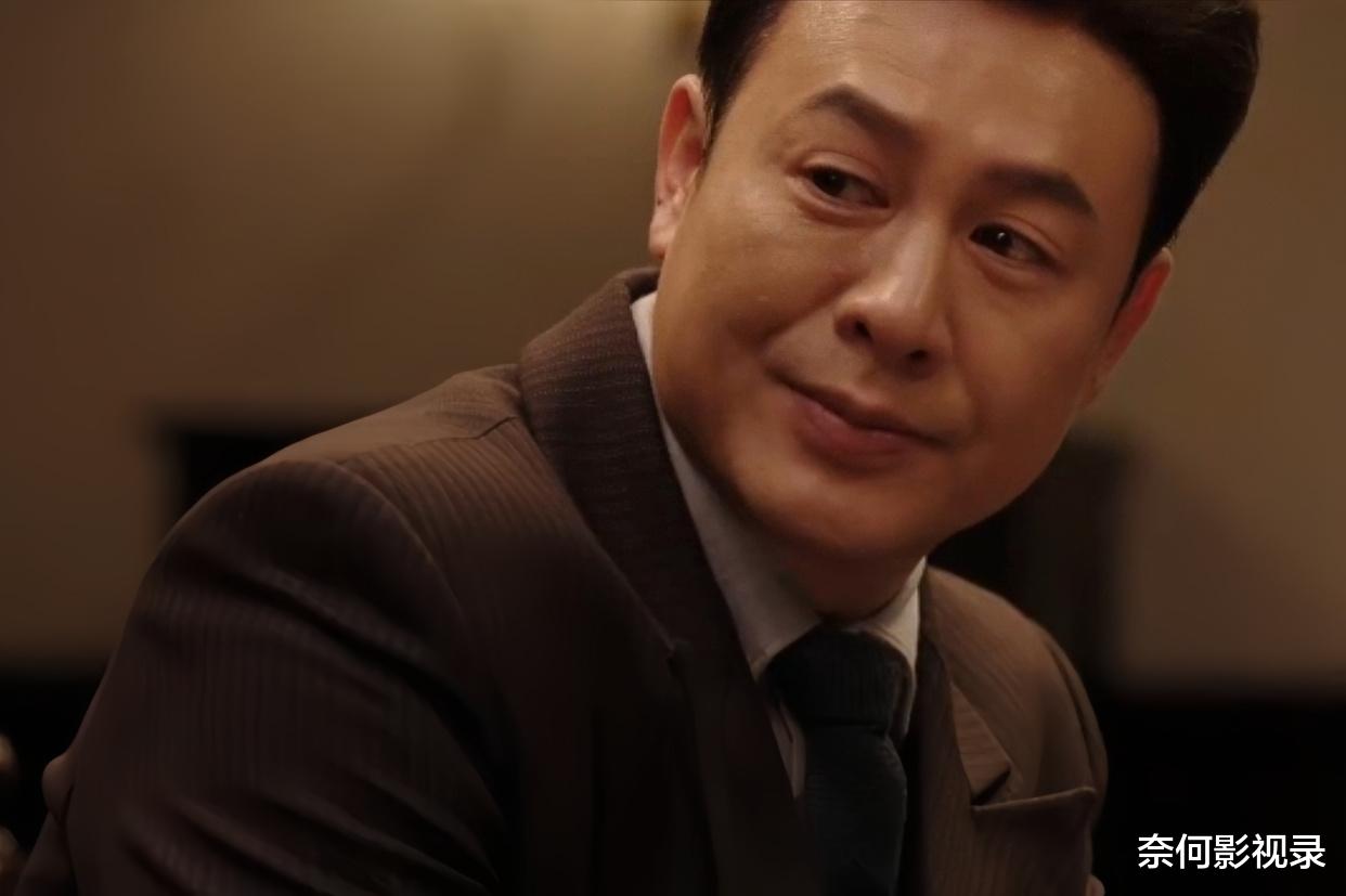 《蜂巢》和《前夜》各看5集,一个当场弃剧,一个狂追到底