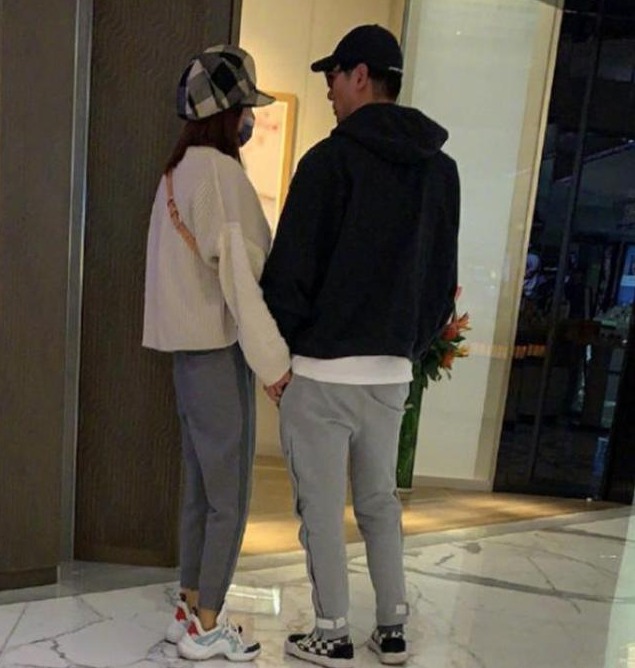 奔跑吧兄弟|4档真人秀踩雷!5季5个爸爸都离婚,网友:爸爸去民政局了