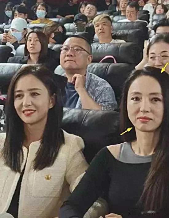 佟丽娅和董璇亮相《前任4》首映礼,年龄差距引嘲讽?