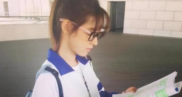 殷桃 初中生“发型标准”新规定，男生清爽又帅气，女生看后直言有点丑