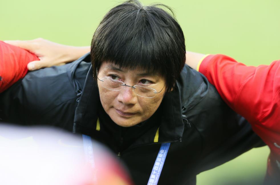 女足惨败出局,水庆霞两错误不应该,谁注意唐佳丽表情,让人破防 - 体育