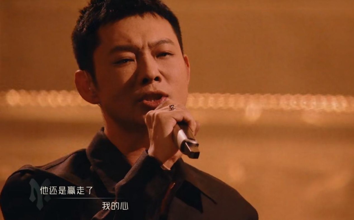 这一次，42岁陈楚生打破了《披哥》纪录，改写了芒果台综艺天花板