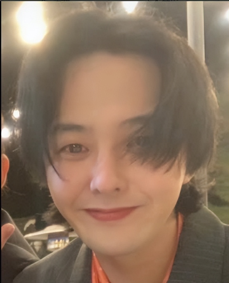 毁三观！杜海涛下跪膜拜的韩星涉嫌吸毒 中国粉丝却卖力洗地