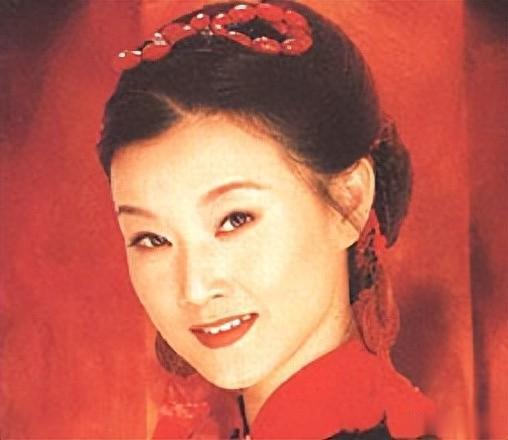 “辣妹子”宋祖英，最后落得的下场，赵本山在23年前就已料到了！