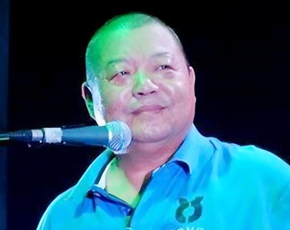 斯琴格日乐“讽刺”刀郎，言含深意似不屑，臧天朔去世后她单身至今