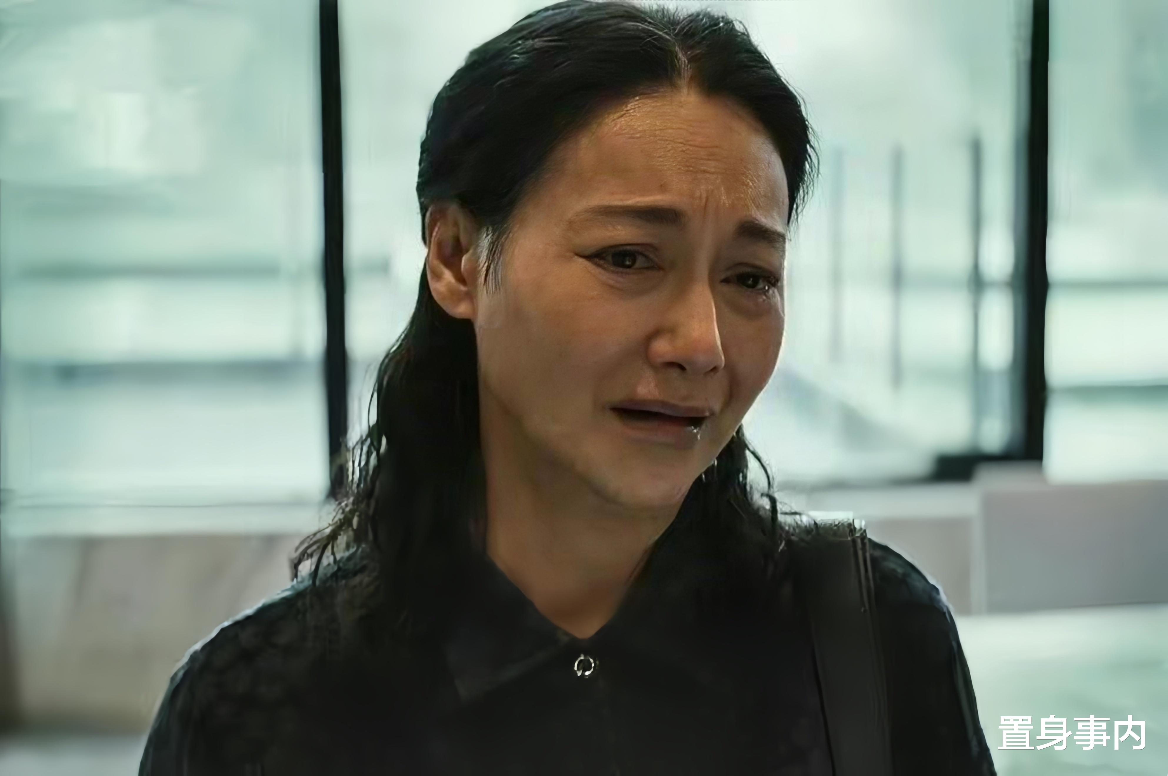 金鸡奖这一夜,人情世故、拜高踩低,在何赛飞身上体现得一览无遗