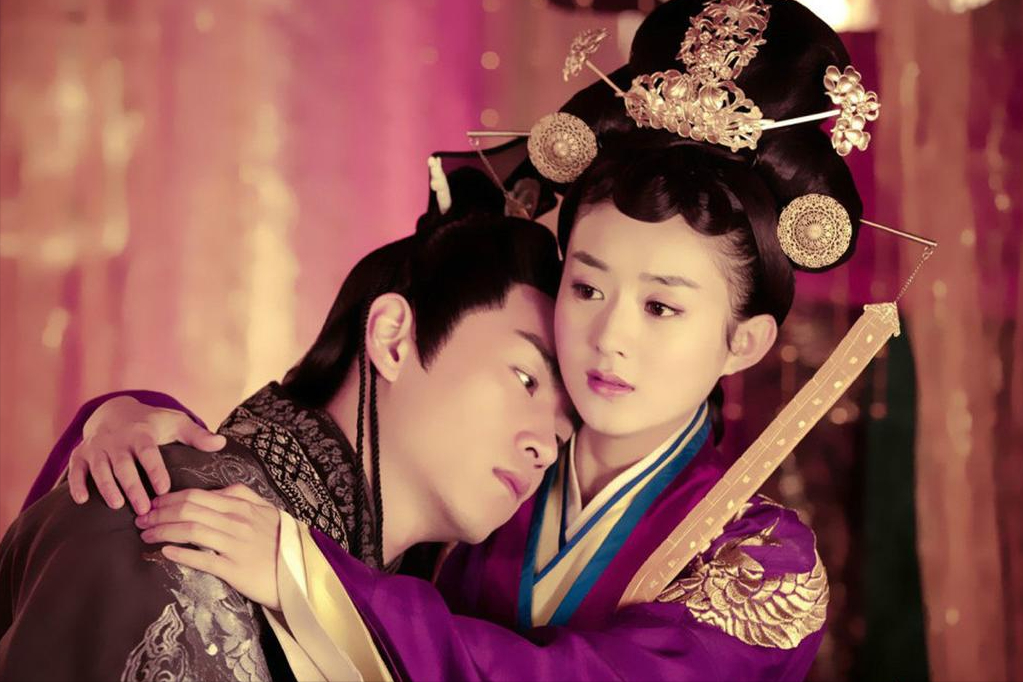 人前拼命三娘,人后拼命爬床,“朝阳v姐”赵丽颖不堪回首的过往