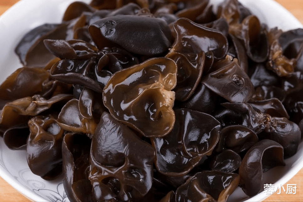 鸡蛋|建议女人:无论有钱没钱,常吃5种高铁菜