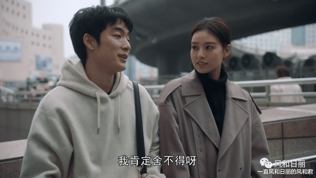 陈小艺儿子今年资源挺好，《平凡之路》《一路朝阳》都有回响