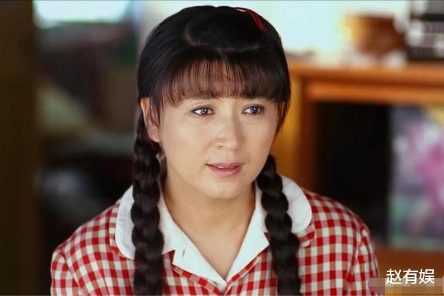 黄瓜 一把年纪还强装少女，满脸褶子扎双马尾，老黄瓜刷绿漆：装嫩！