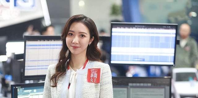 TVB小花官宣结婚，与老公婚纱照幸福溢满，大赞老公踏实有安全感