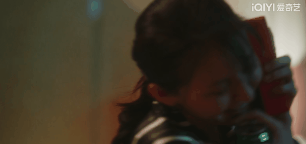 37岁的热依扎“翻车了”,一个人的夸张演技,差点毁了整部剧!