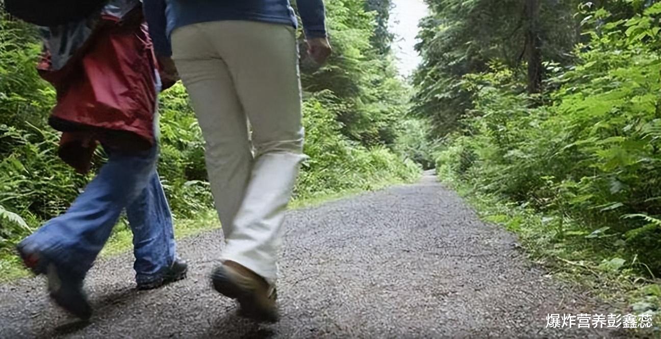 过了65岁的夫妻，还能轻松完成这3件事，说明你的身体状况还可以