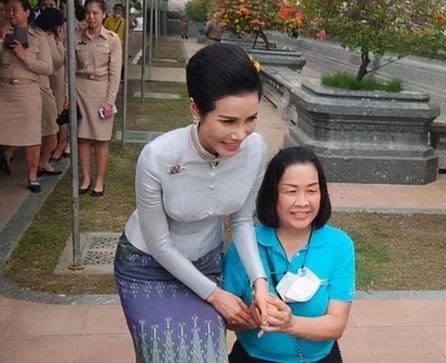 诗妮娜贵妃高开低走，苏提达欣喜脸颊发福，西拉米依旧禁足行宫