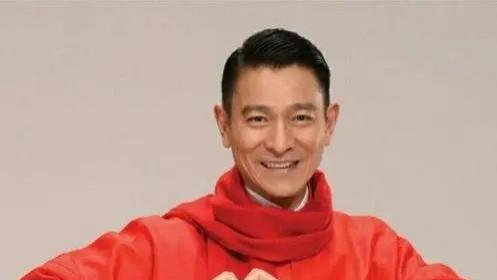 刘德华“恭喜发财”成春节热议话题：网友们的欢乐解读