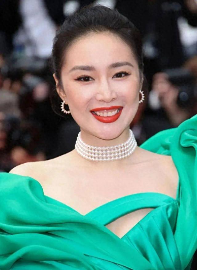 “一夜爆红”到“打回原形”,高叶只用半年,终是步了张小斐后尘