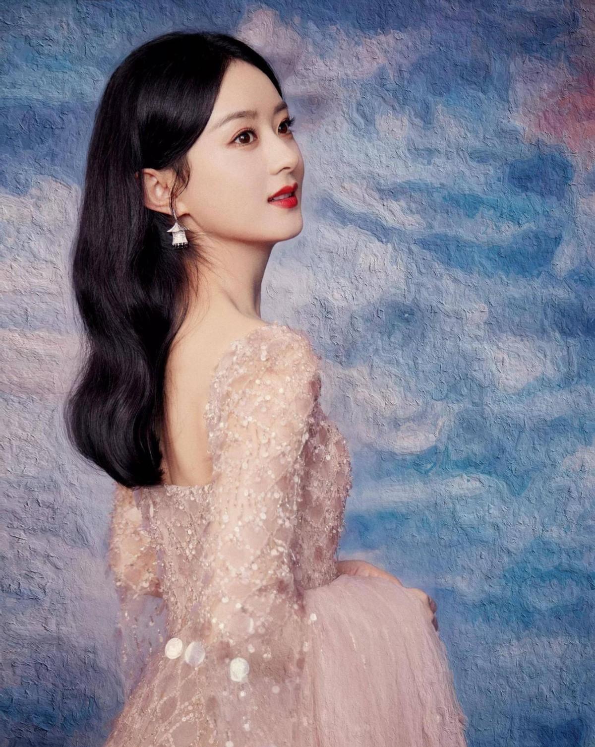 横店20万群演现状：美女泛滥成灾，裸替日入3000，成单身懒汉的天堂！